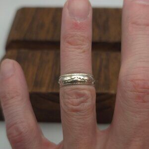 Size 5.5 Sterling Silver Cool Knot Small Ring